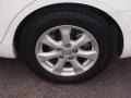 Super White - Camry LE Photo No. 25