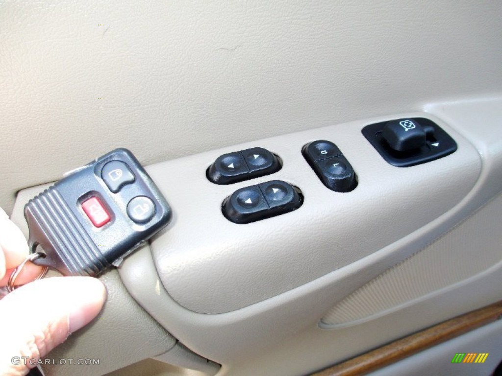 2008 Ford E Series Van E150 Passenger Conversion Controls Photo #80530450