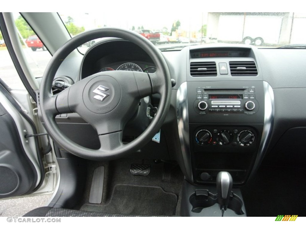 2007 SX4 AWD - Silky Silver Metallic / Black photo #14