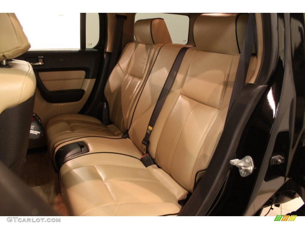 2006 Hummer H3 Standard H3 Model Rear Seat Photo #80532970