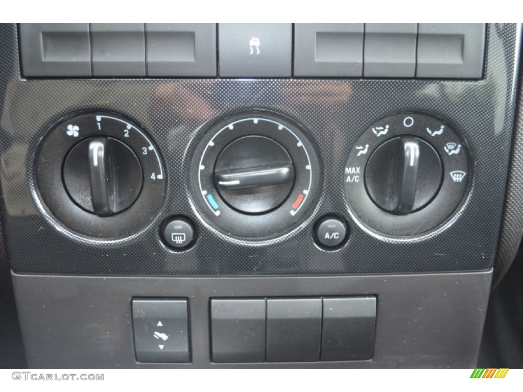 2010 Ford Explorer XLT Sport Controls Photos