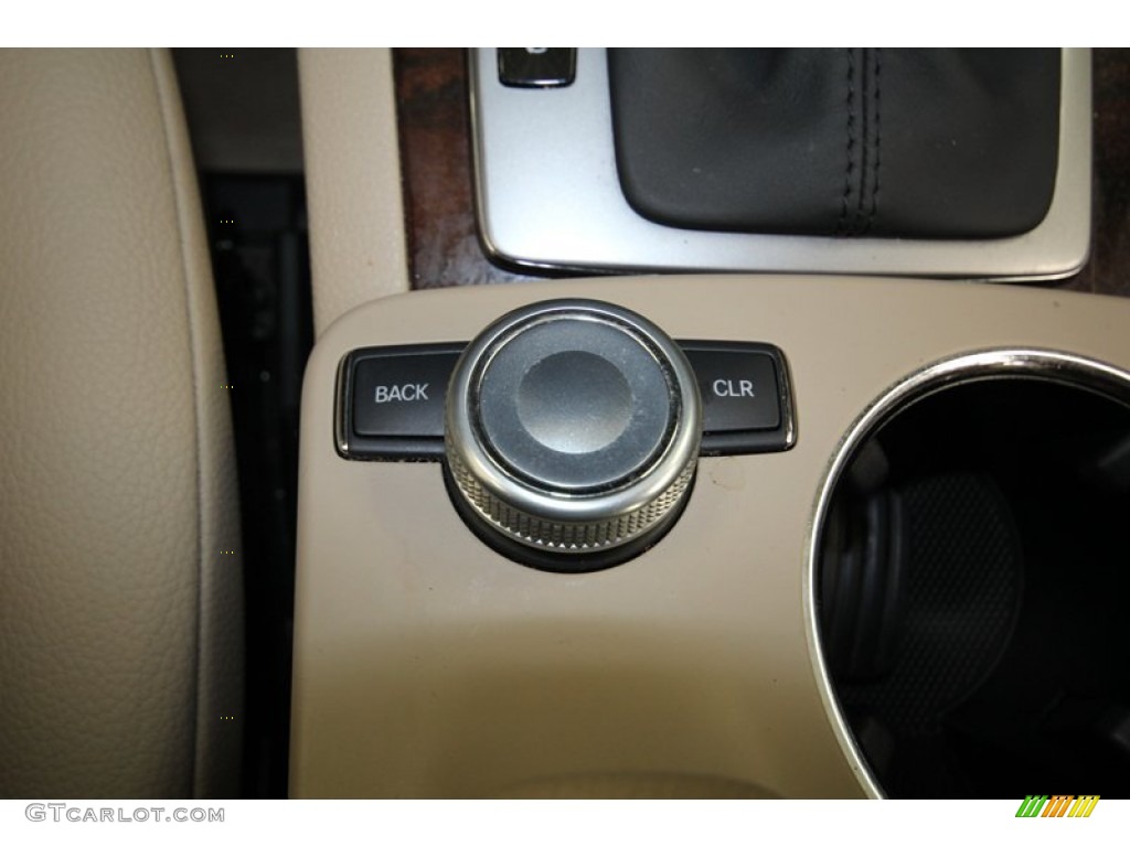 2010 Mercedes-Benz GLK 350 4Matic Controls Photo #80536525