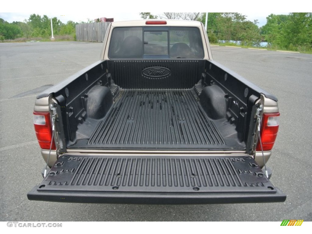 2003 Ford Ranger XLT SuperCab Trunk Photos