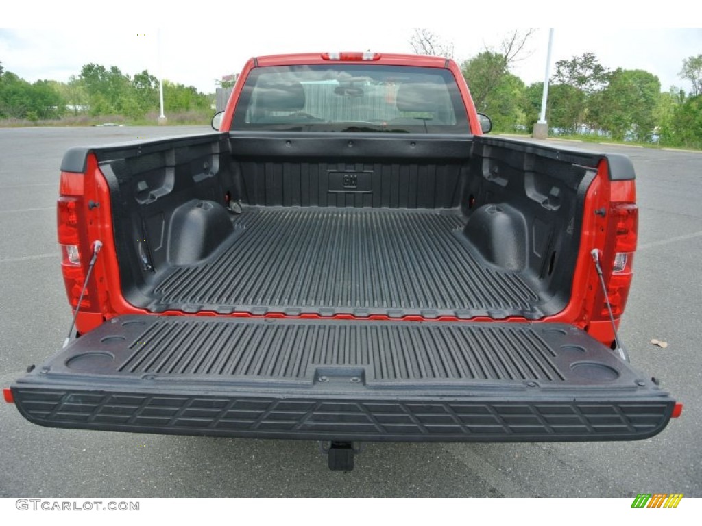 2008 Silverado 1500 LS Regular Cab - Victory Red / Dark Titanium photo #16