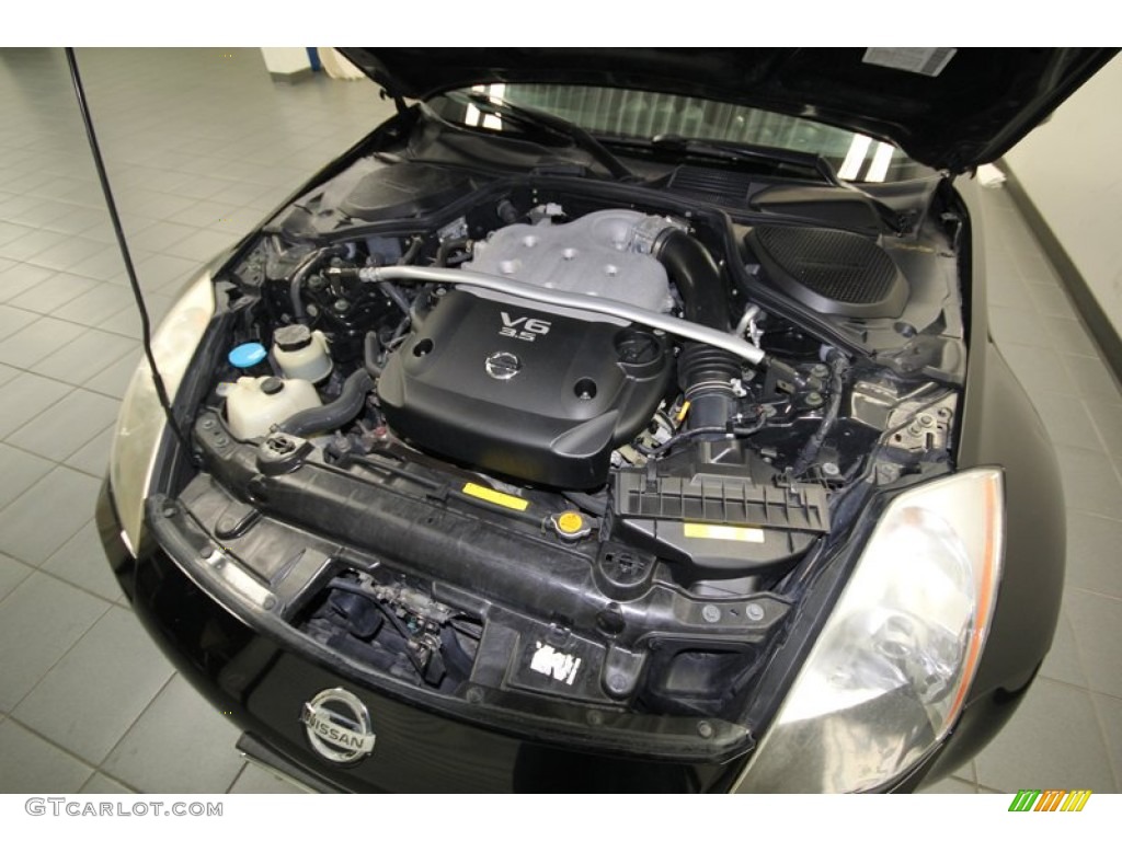 2005 Nissan 350Z Enthusiast Coupe Engine Photos