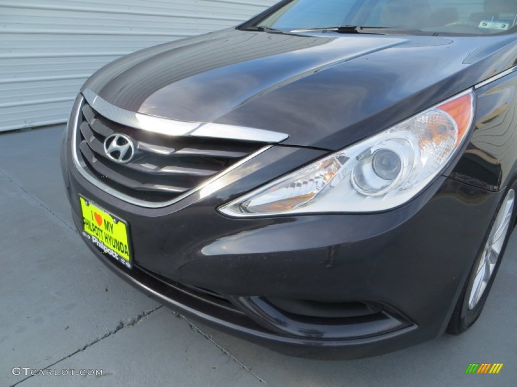 2011 Sonata GLS - Black Plum Pearl / Camel photo #13