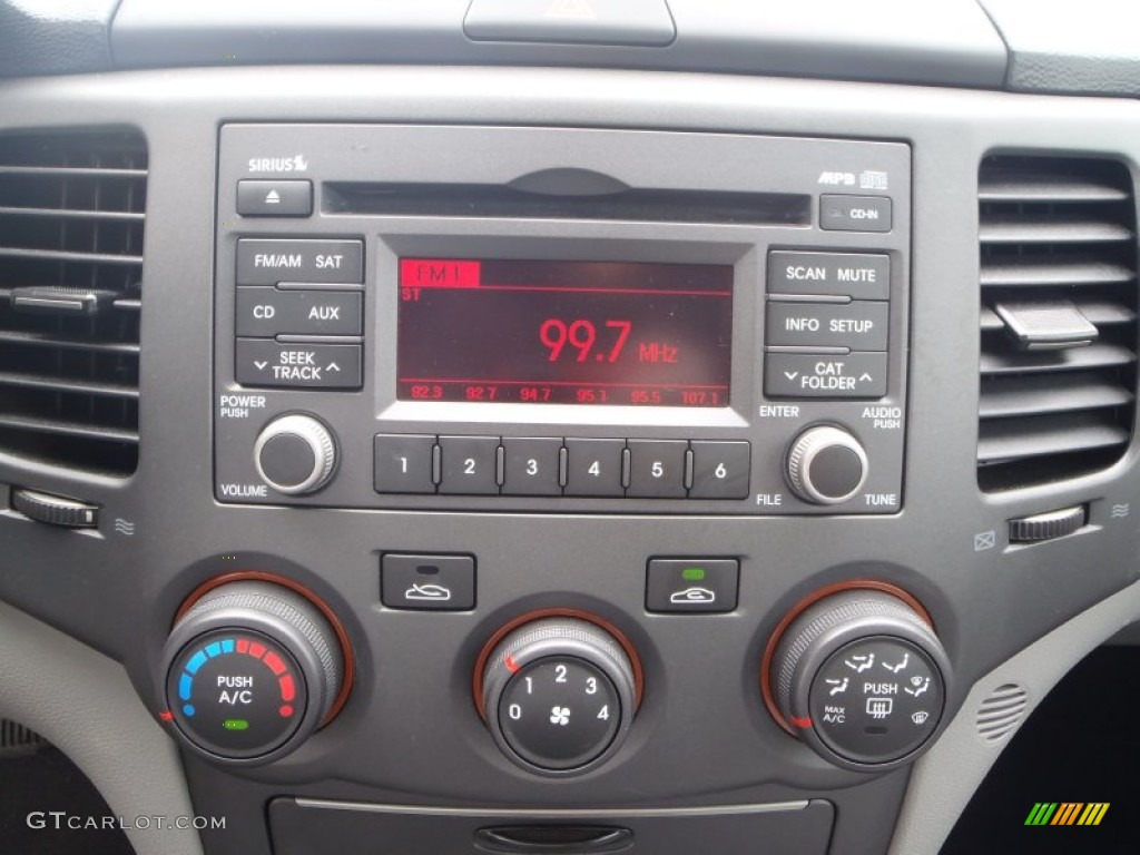 2010 Kia Optima LX Controls Photos