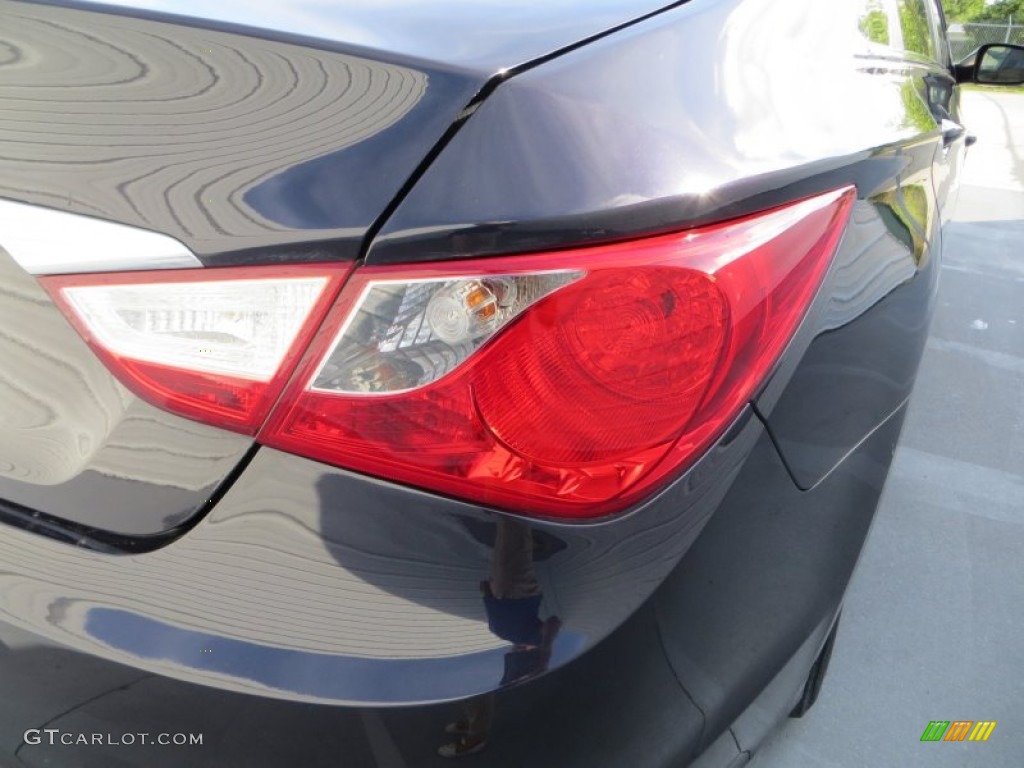 2011 Sonata GLS - Black Plum Pearl / Camel photo #21