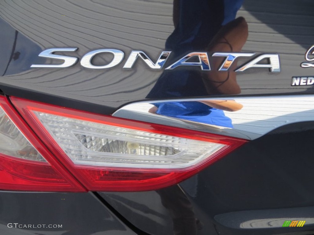 2011 Sonata GLS - Black Plum Pearl / Camel photo #23