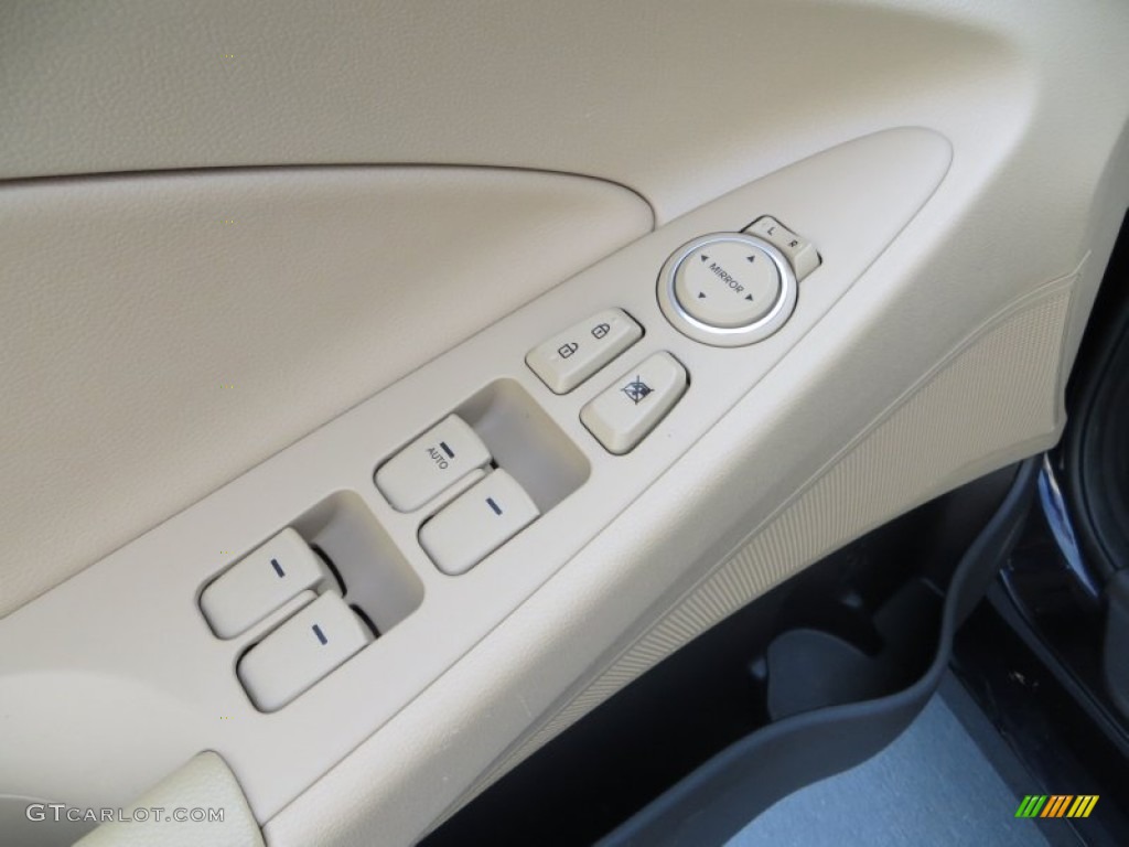 2011 Sonata GLS - Black Plum Pearl / Camel photo #37