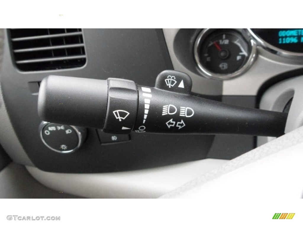 2007 GMC Sierra 1500 SLE Regular Cab 4x4 Controls Photo #80542062