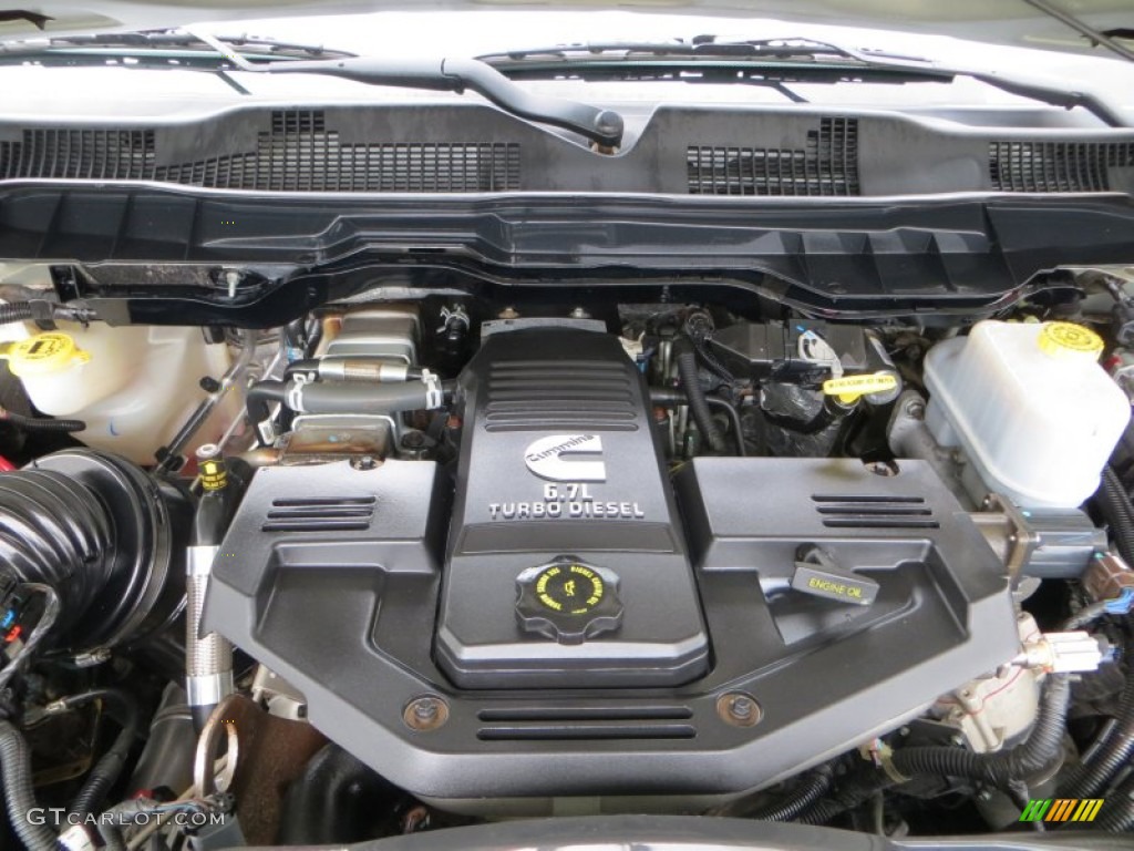 2011 Dodge Ram 5500 HD SLT Crew Cab Chassis Engine Photos