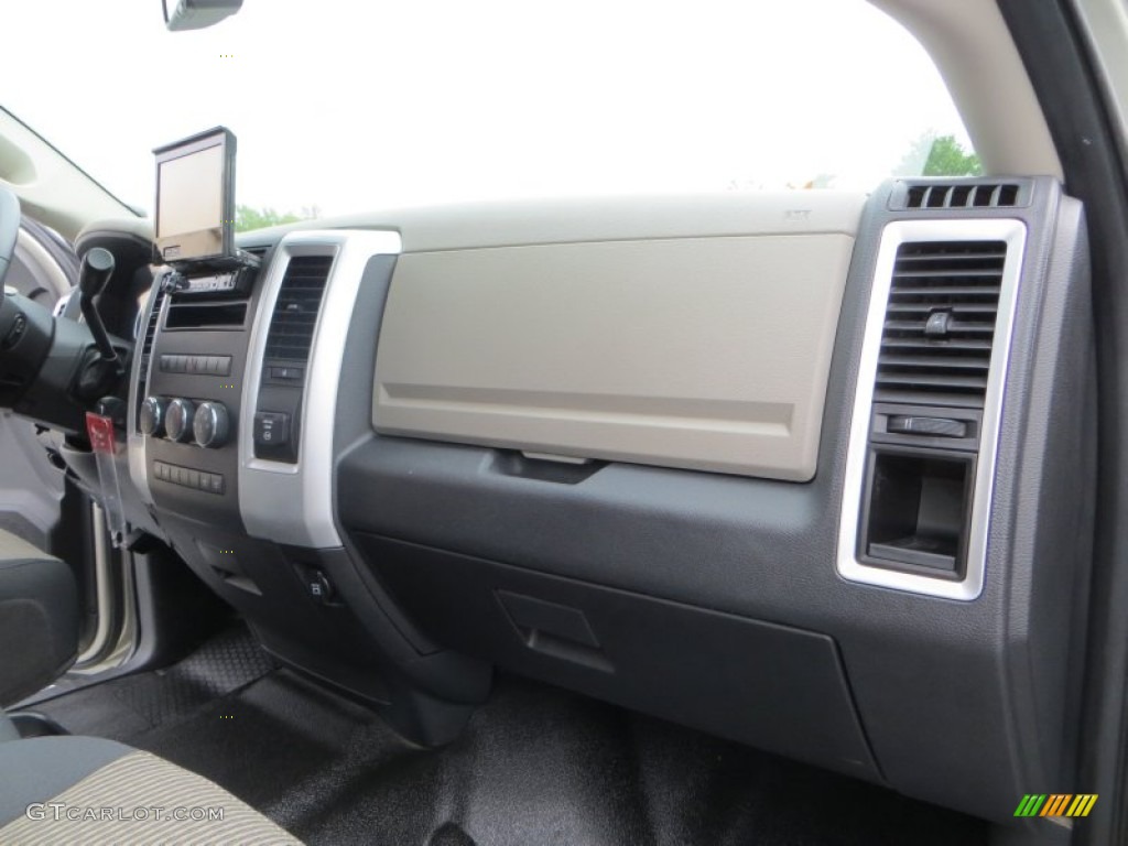 2011 Dodge Ram 5500 HD SLT Crew Cab Chassis Dark Slate/Medium Graystone Dashboard Photo #80542424