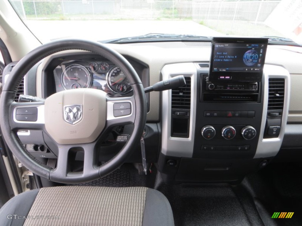 2011 Dodge Ram 5500 HD SLT Crew Cab Chassis Dark Slate/Medium Graystone Dashboard Photo #80542648