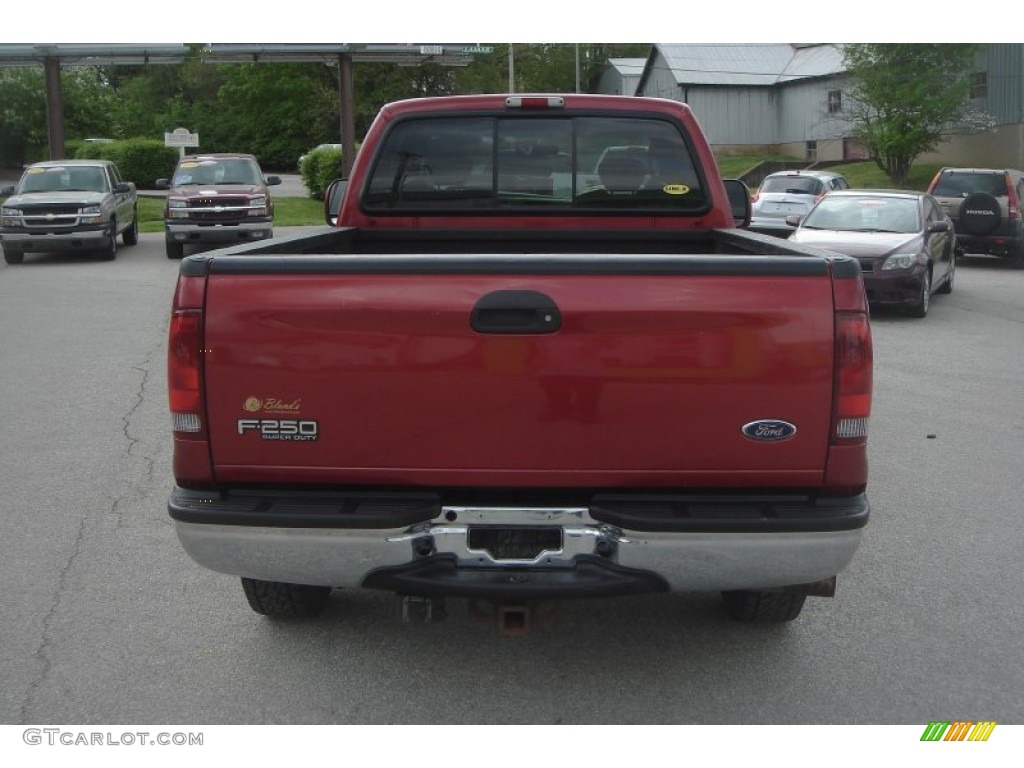 2003 F250 Super Duty XLT SuperCab 4x4 - Toreador Red Metallic / Medium Flint Grey photo #4