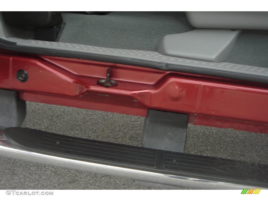 2003 F250 Super Duty XLT SuperCab 4x4 - Toreador Red Metallic / Medium Flint Grey photo #64