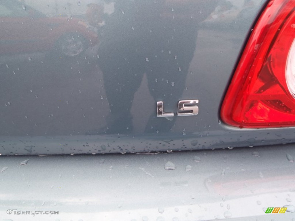 2009 Malibu LS Sedan - Silver Moss Metallic / Titanium photo #5