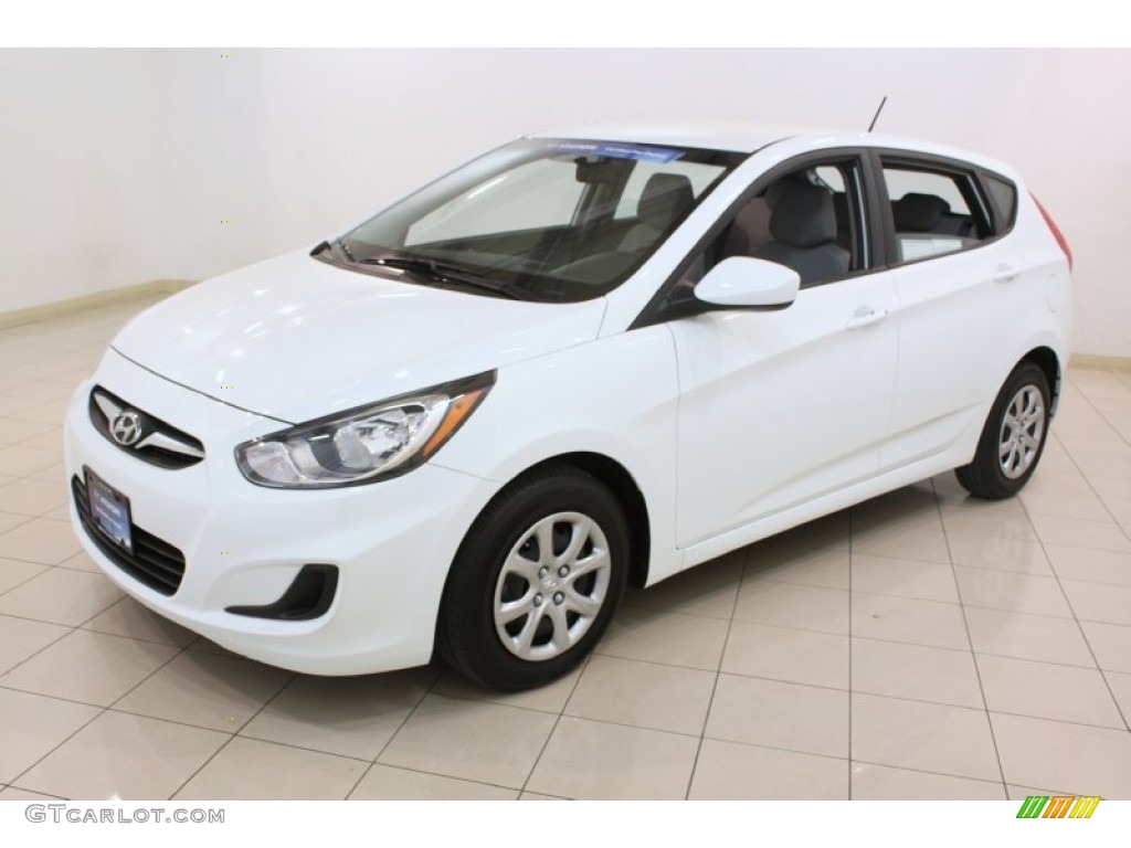 Century White 2012 Hyundai Accent GLS 4 Door Exterior Photo #80548555