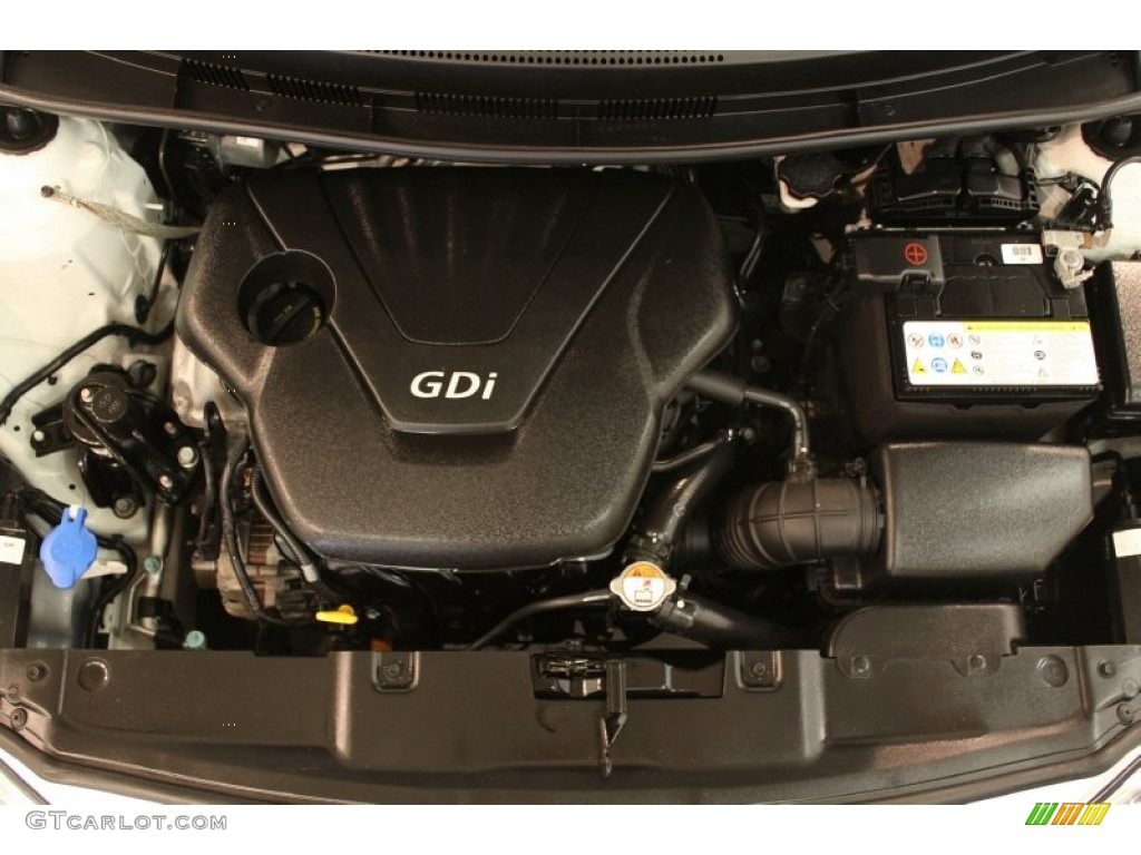 2012 Hyundai Accent GLS 4 Door Engine Photos