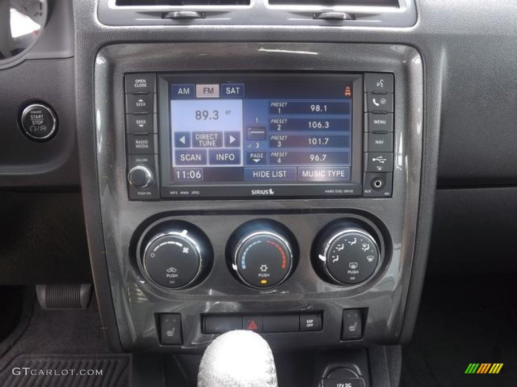 2009 Dodge Challenger SRT8 Controls Photo #80548863