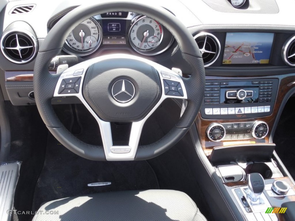 2013 Mercedes-Benz SL 550 Roadster Black Dashboard Photo #80551174