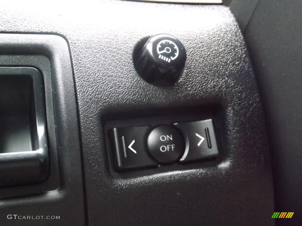 2008 IS 250 - Starfire White Pearl / Black photo #21