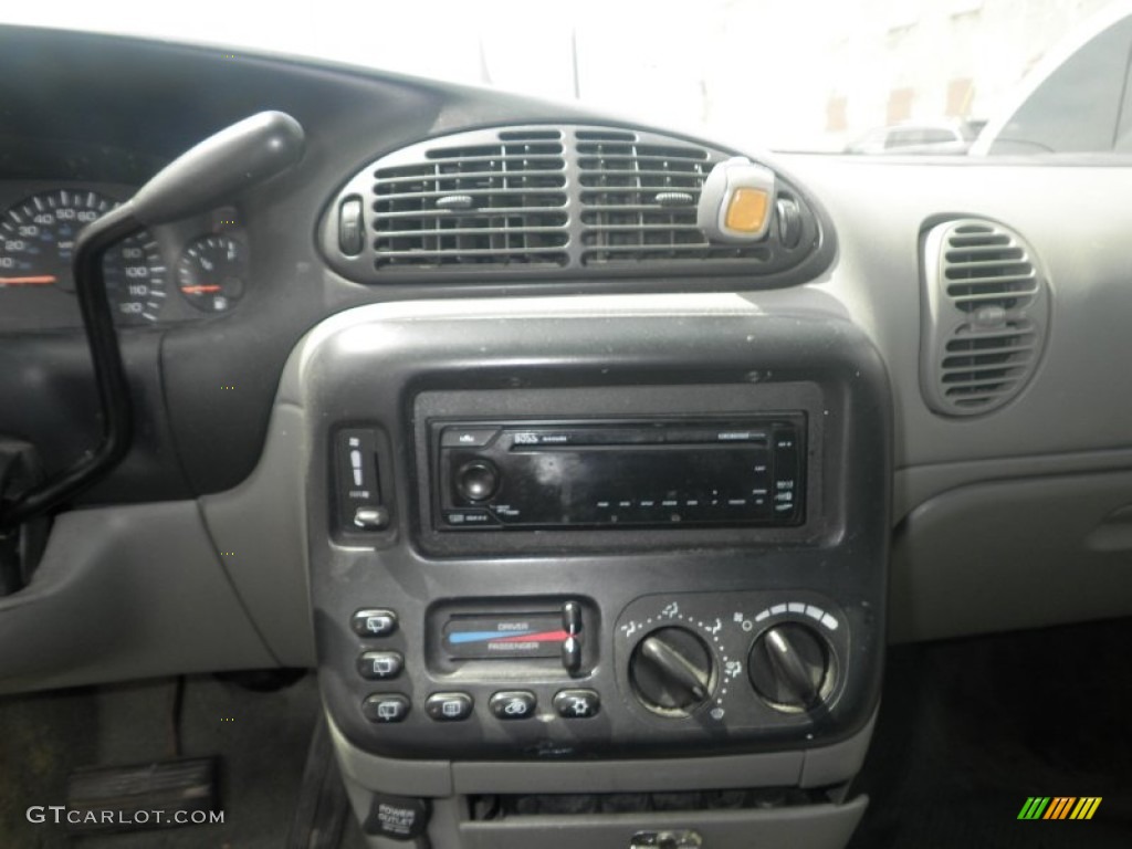 1997 Dodge Grand Caravan Standard Grand Caravan Model Controls Photo #80554542