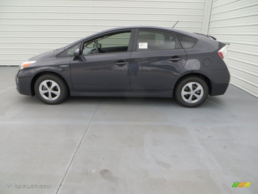 Winter Gray Metallic 2013 Toyota Prius Three Hybrid Exterior Photo #80555579