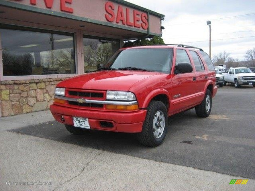 2002 Blazer LS 4x4 - Victory Red / Medium Gray photo #1