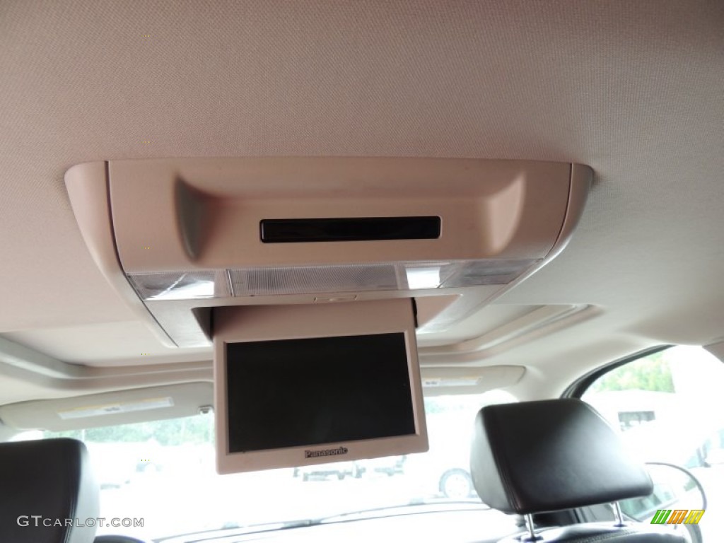 2008 GMC Yukon SLT Entertainment System Photos