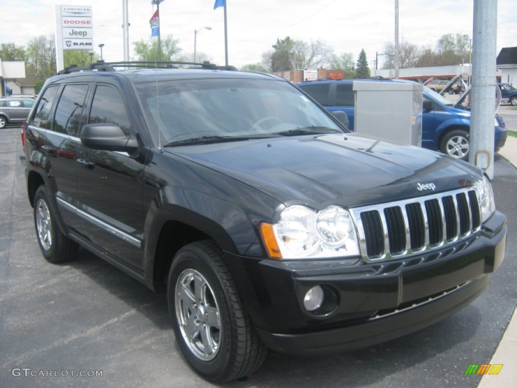 2006 Grand Cherokee Limited 4x4 - Black / Medium Slate Gray photo #1