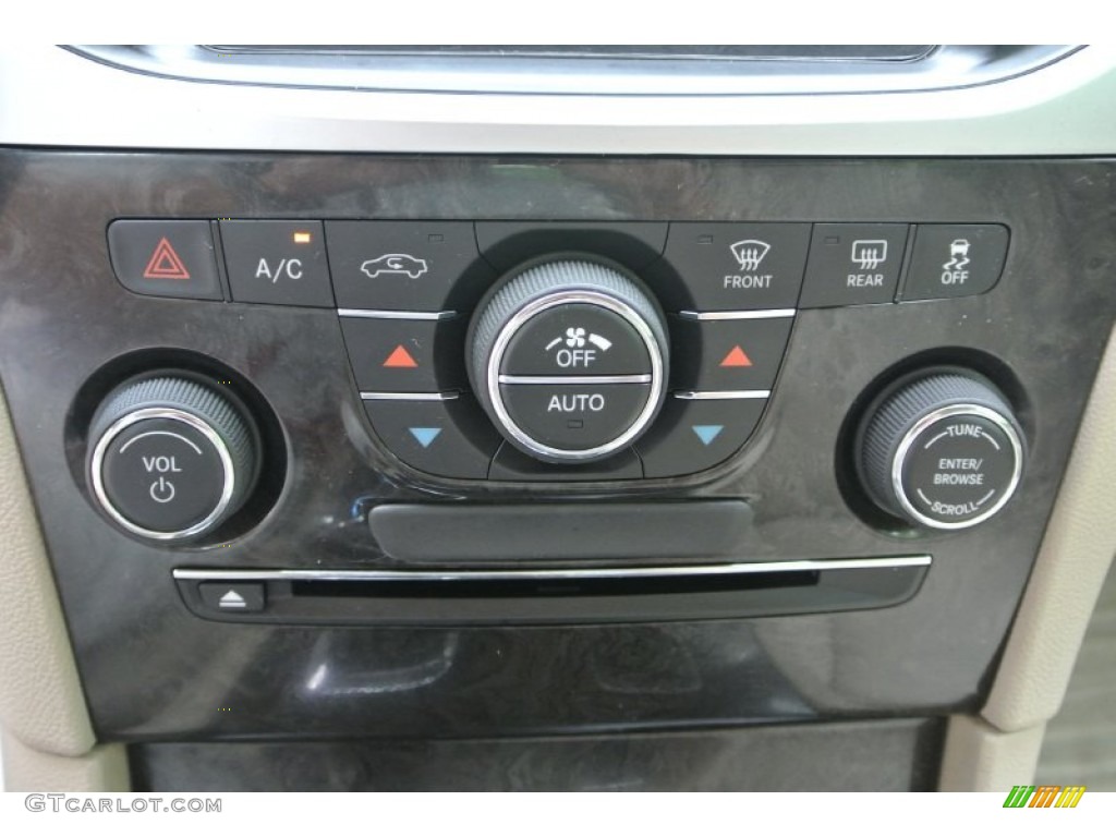 2012 Chrysler 300 Limited AWD Controls Photo #80560270