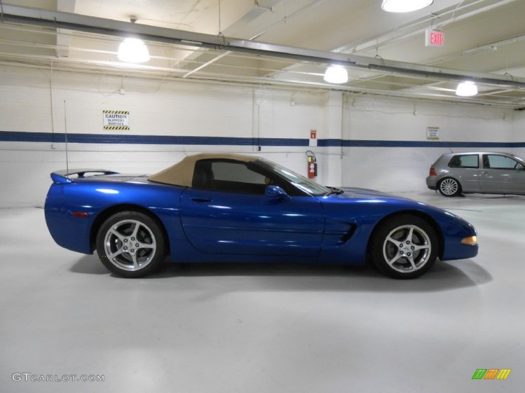 2002 Corvette Convertible - Electron Blue Metallic / Light Oak photo #4