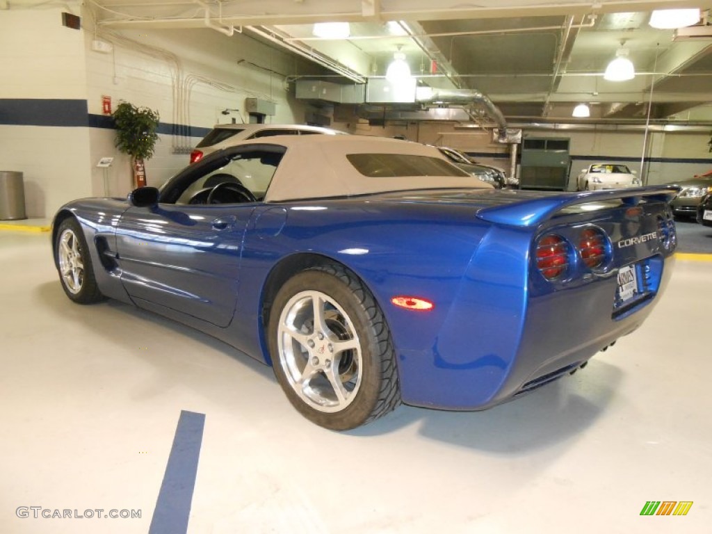 2002 Corvette Convertible - Electron Blue Metallic / Light Oak photo #7