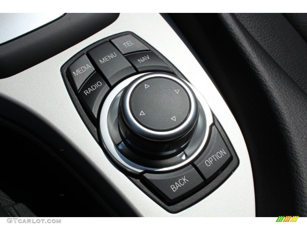 2014 BMW X1 sDrive28i Controls Photo #80565853