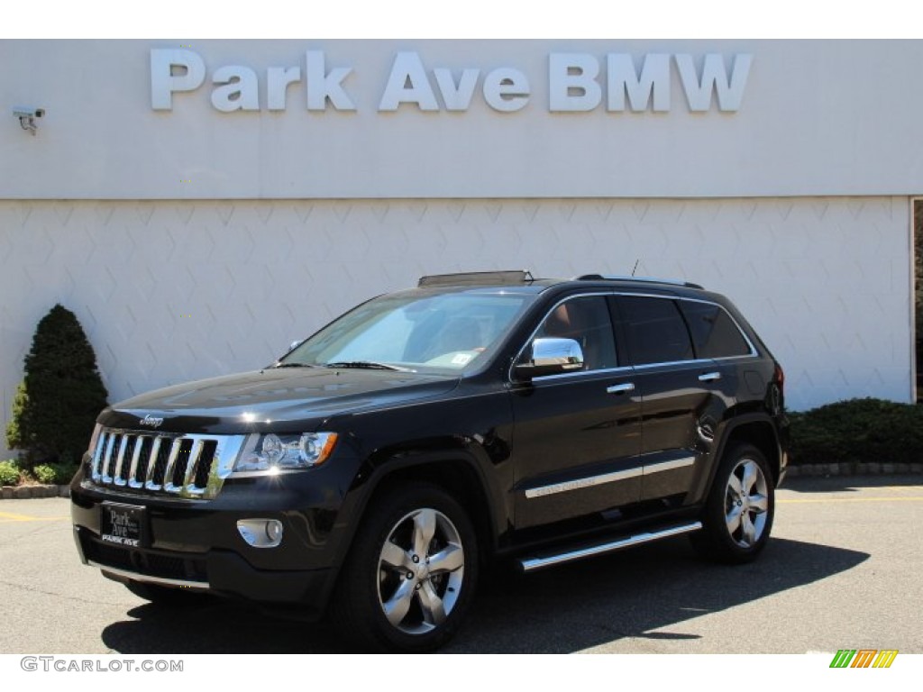 2012 Grand Cherokee Overland 4x4 - Black Forest Green Pearl / New Saddle/Black photo #1