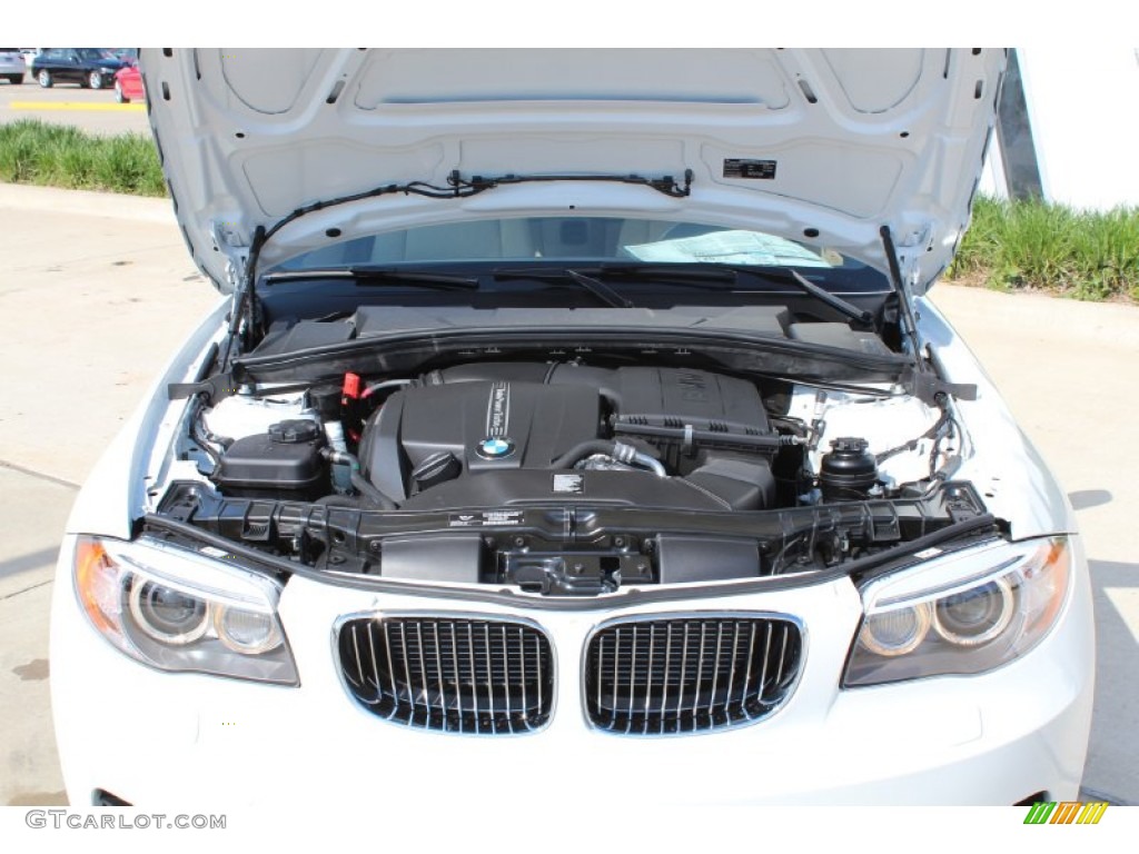 2013 BMW 1 Series 135i Convertible Engine Photos