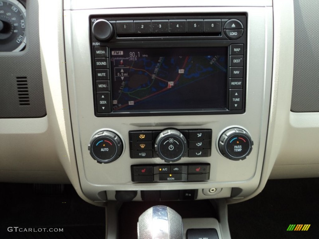 2008 Ford Escape Hybrid Controls Photos