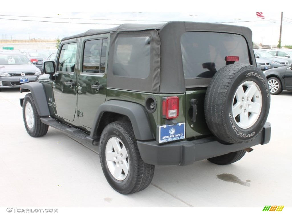 2008 Wrangler Unlimited X - Jeep Green Metallic / Dark Slate Gray/Med Slate Gray photo #7