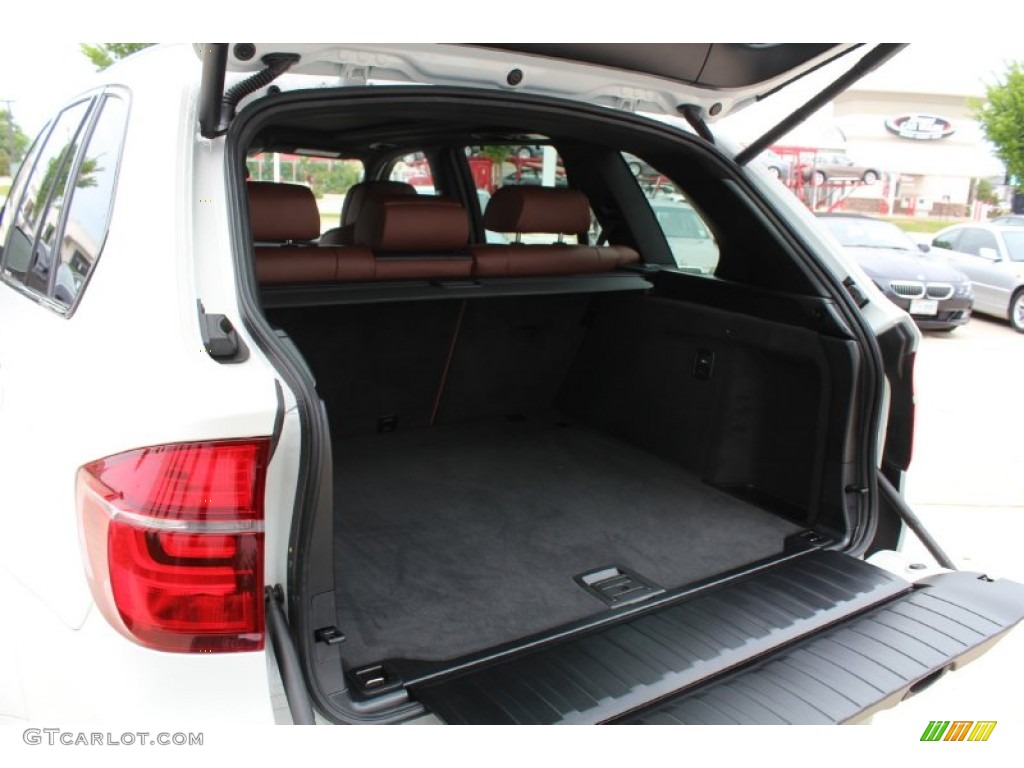 2013 BMW X5 xDrive 50i Trunk Photo #80572724