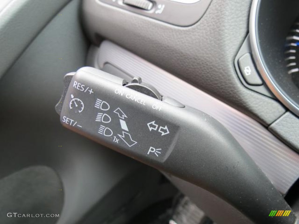 2012 Volkswagen Golf R 4 Door 4Motion Controls Photo #80572838