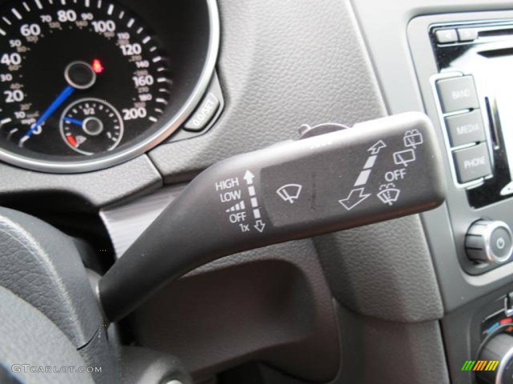 2012 Volkswagen Golf R 4 Door 4Motion Controls Photo #80572867