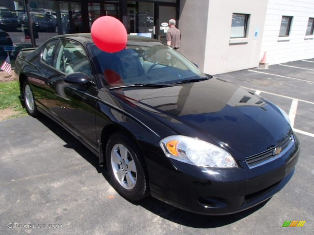 Black Chevrolet Monte Carlo