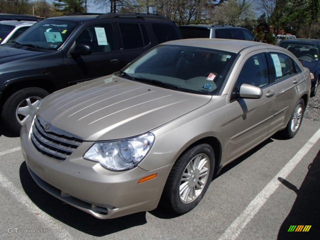 2007 Sebring Touring Sedan - Linen Gold Metallic Pearl / Dark Khaki/Light Graystone photo #3