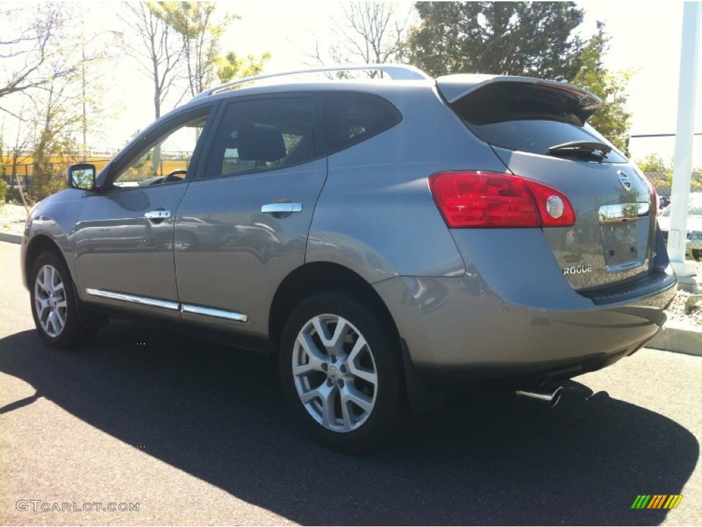 2011 Rogue SL AWD - Gotham Gray Metallic / Black photo #5