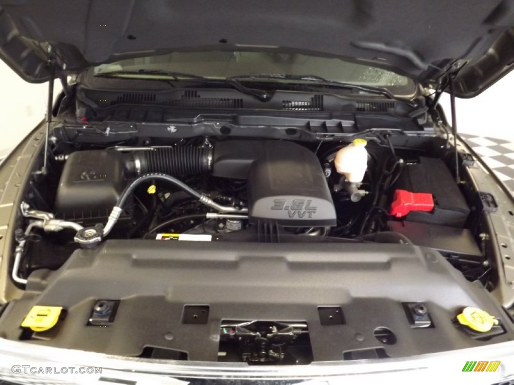 2013 Ram 1500 SLT HFE Regular Cab Engine Photos