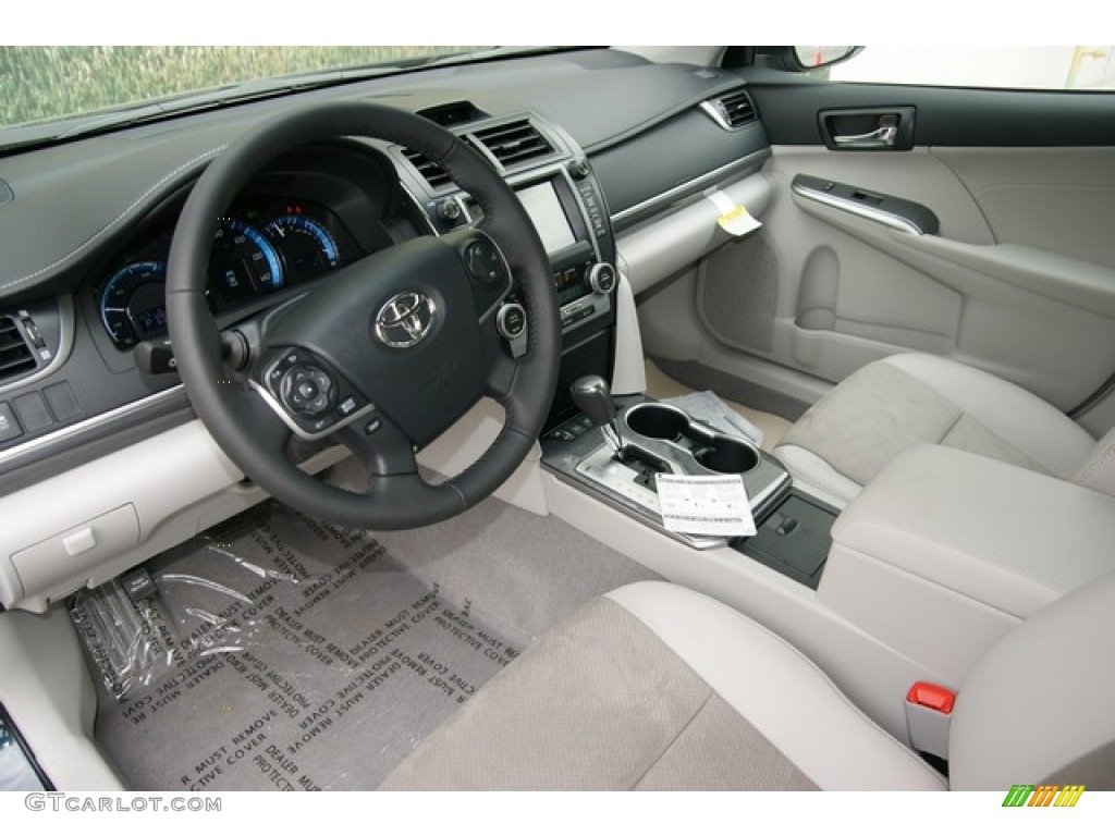 2013 Camry Hybrid XLE - Cosmic Gray Metallic / Light Gray photo #5