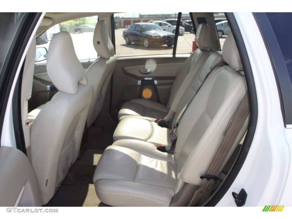 2009 Volvo XC90 V8 AWD Rear Seat Photos