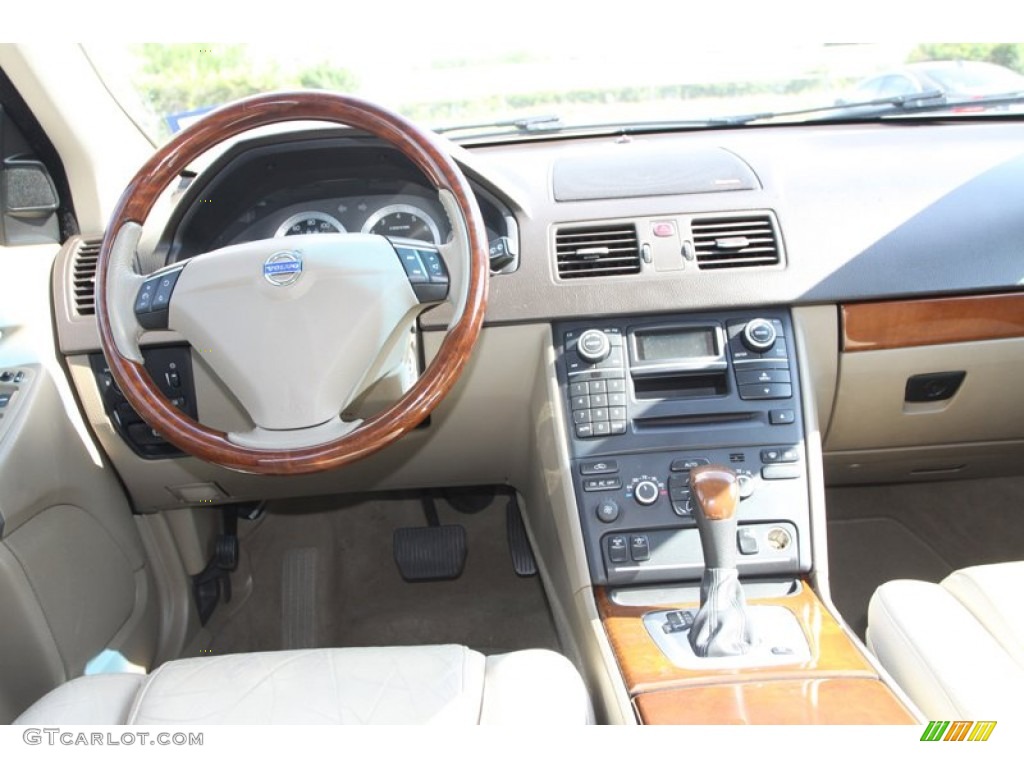 2009 Volvo XC90 V8 AWD Sandstone Dashboard Photo #80584621
