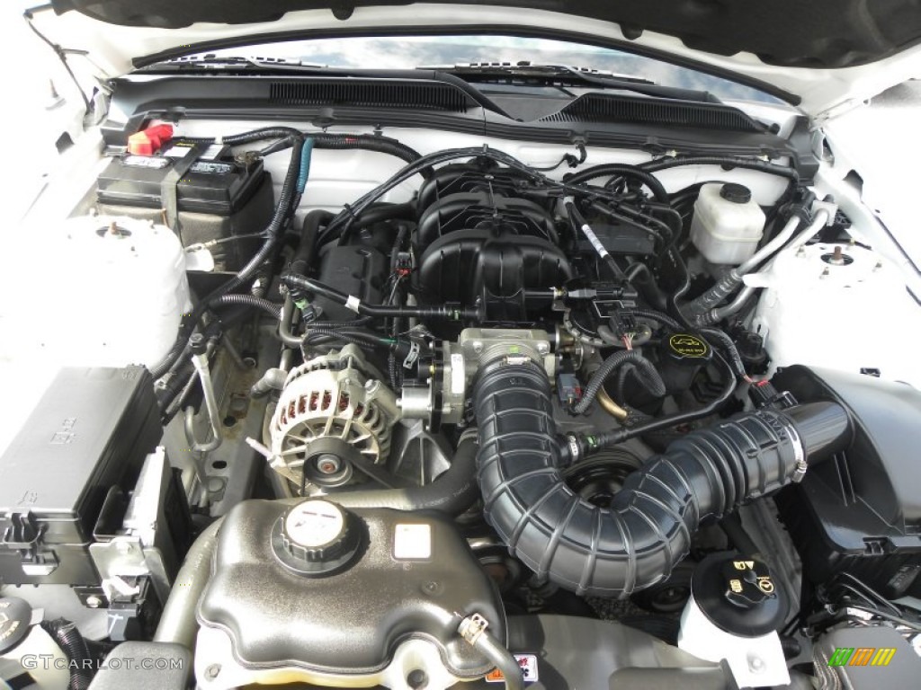 2008 Mustang V6 Premium Coupe - Performance White / Dark Charcoal photo #14